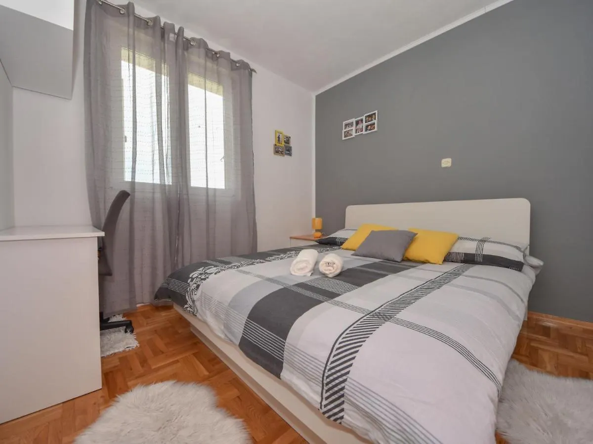 Holiday Home Karlo By Interhome Posedarje