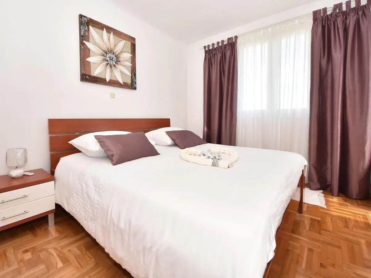 Holiday Home Karlo By Interhome Posedarje