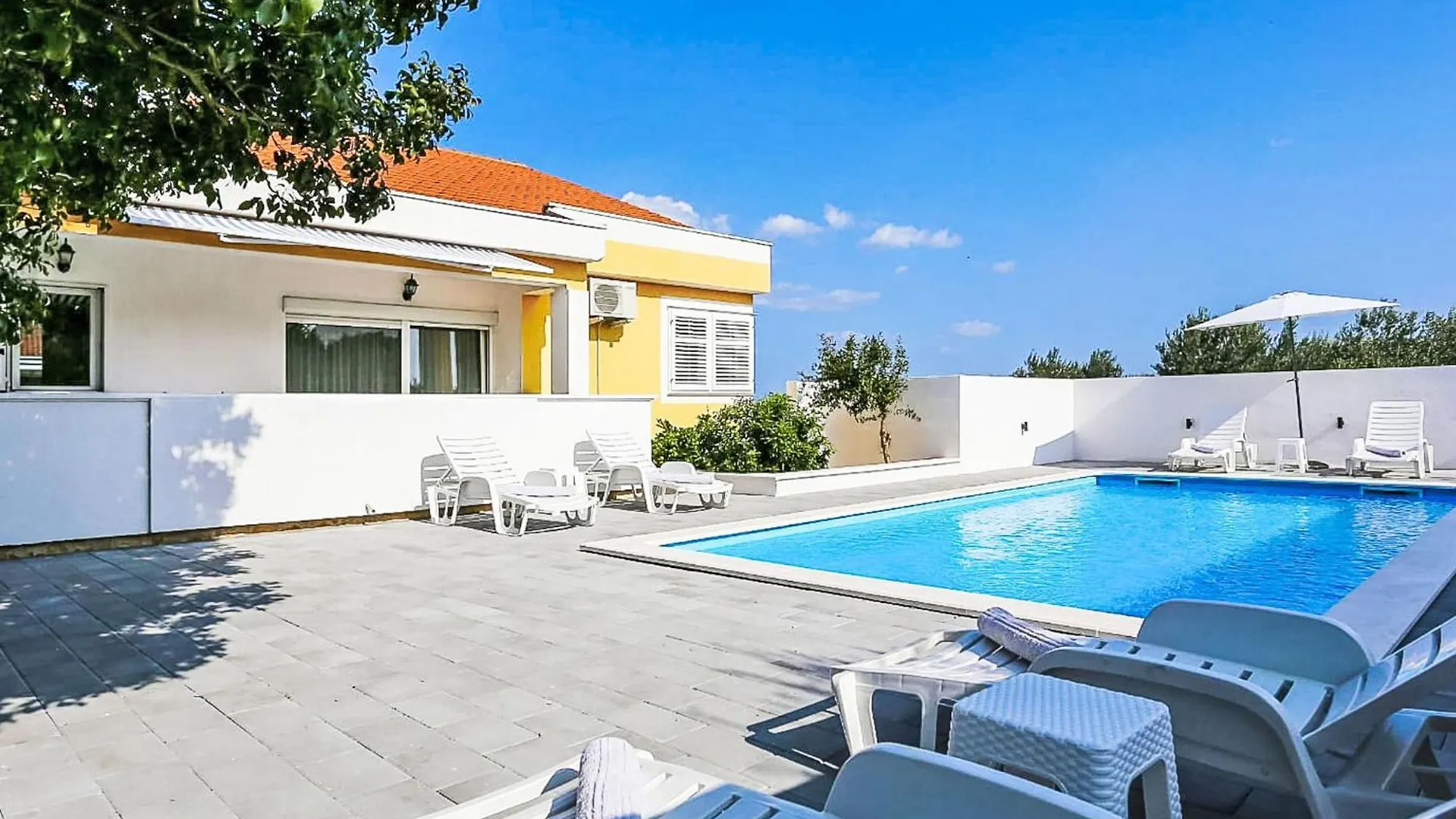 Holiday Home Karlo By Interhome Posedarje